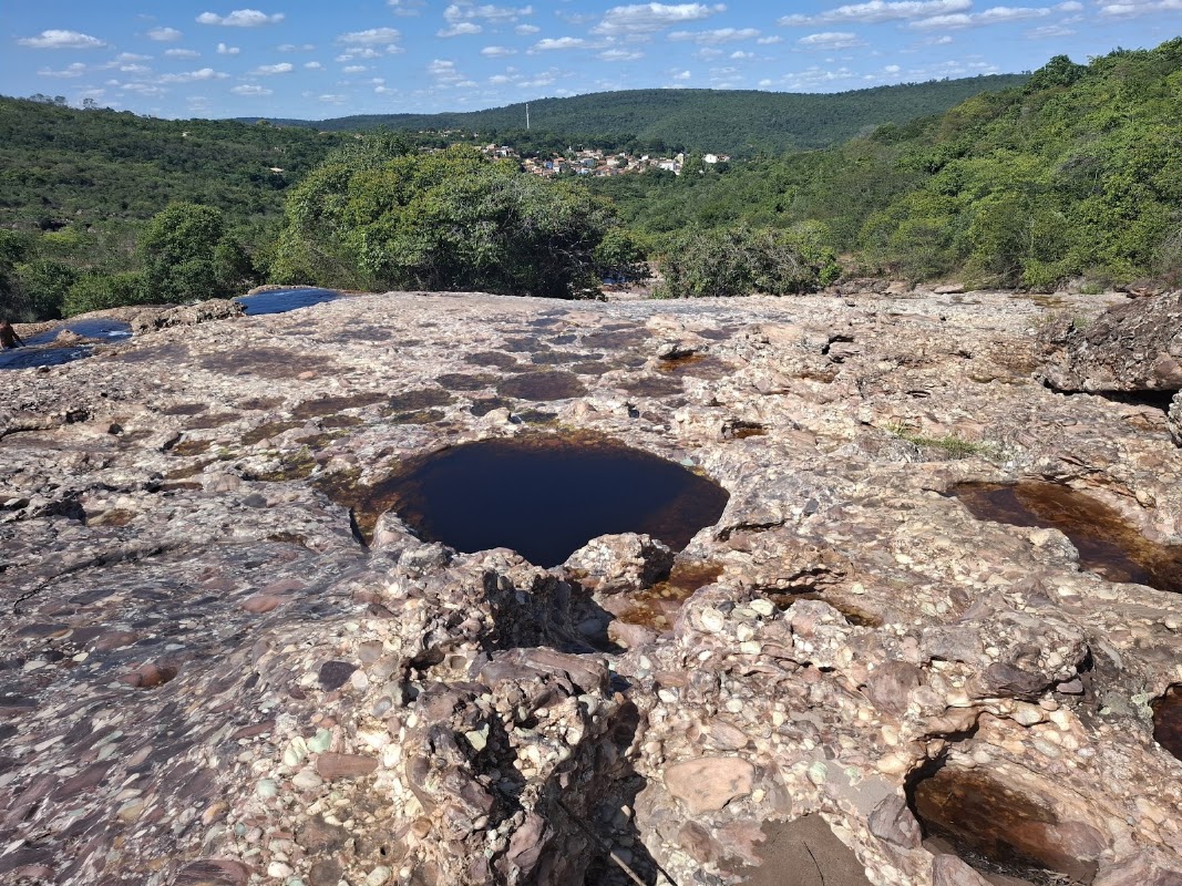 Les piscines naturelles du Serrano – Lençóis - Bahia, 46960-000, Brésil (photo 1)