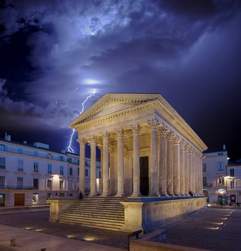 Maison Carrée – Place de la Maison Carree, 30000 Nimes, France (photo 1)