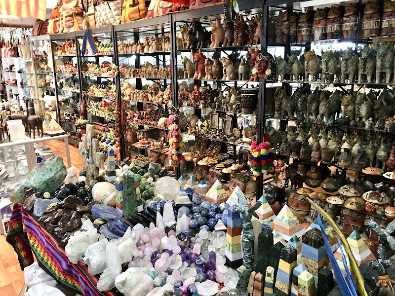 Marché artisanal de Pisac – Vigil 247, Písac, Pérou (photo 3)