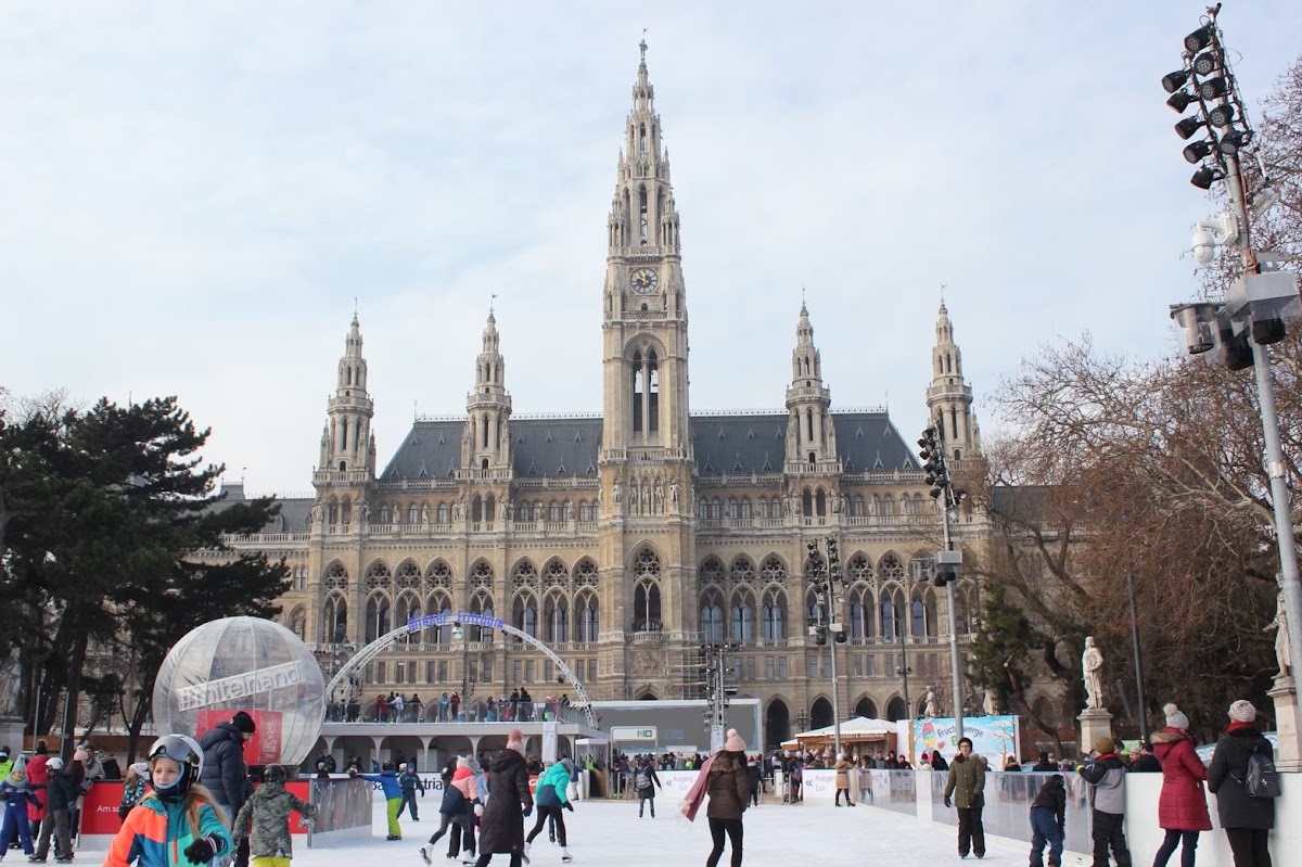 Marché de Noël de la Rathausplatz – Rathauspl., 1010 Wien, Autriche (photo 1)