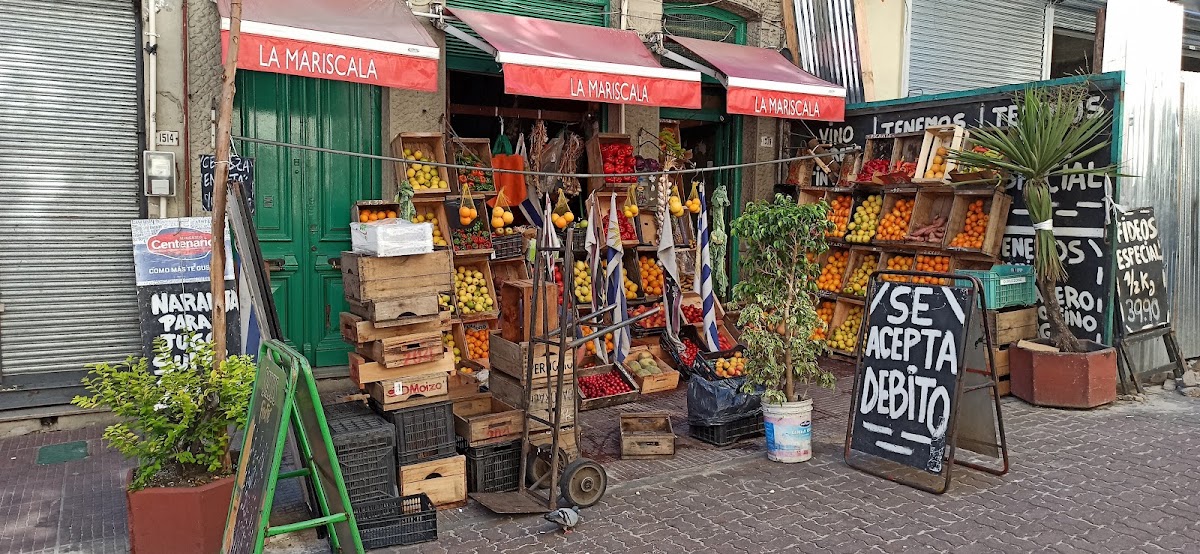 Marché municipal de Mindelo – V2P6+HV8, Mindelo, Cabo Verde (photo 1)