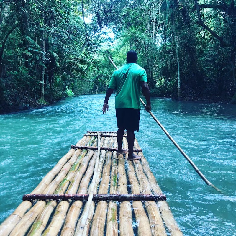 Martha Brae : descente de la rivière en radeau de bambou – Martha Brae Rafting Village, Martha Brae, Trelawny, Jamaïque (photo 2)