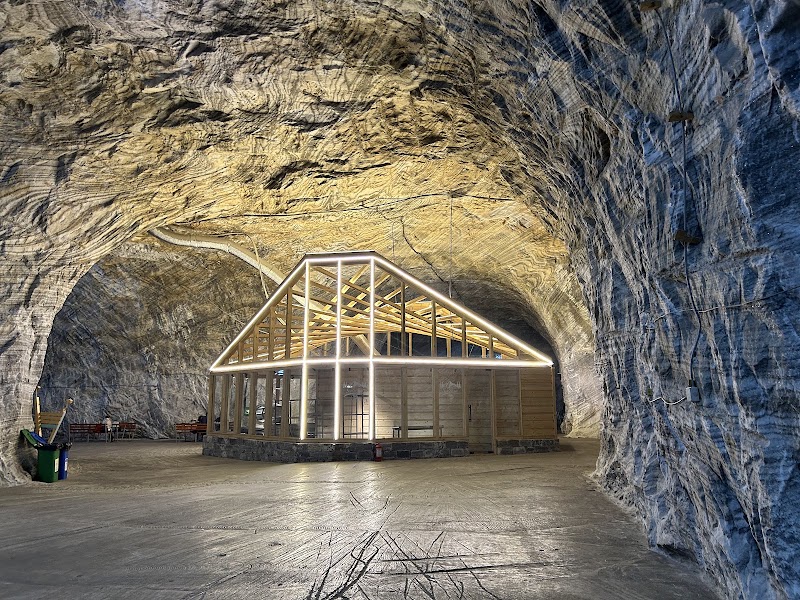 Mine de sel de Târgu Ocna – Strada Salinei 12, Târgu Ocna, Roumanie (photo 2)