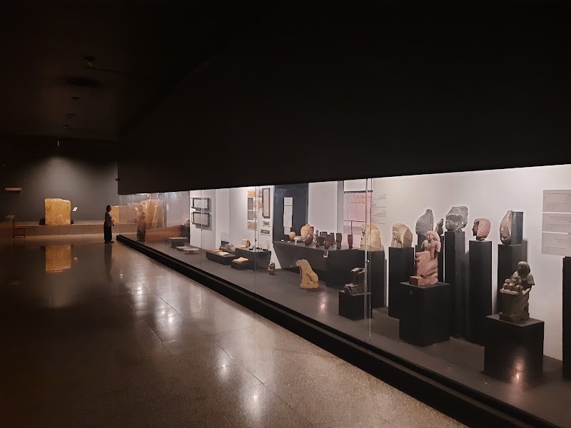 Musée de Louxor – Corniche du Nil, Louxor, Égypte (photo 3)