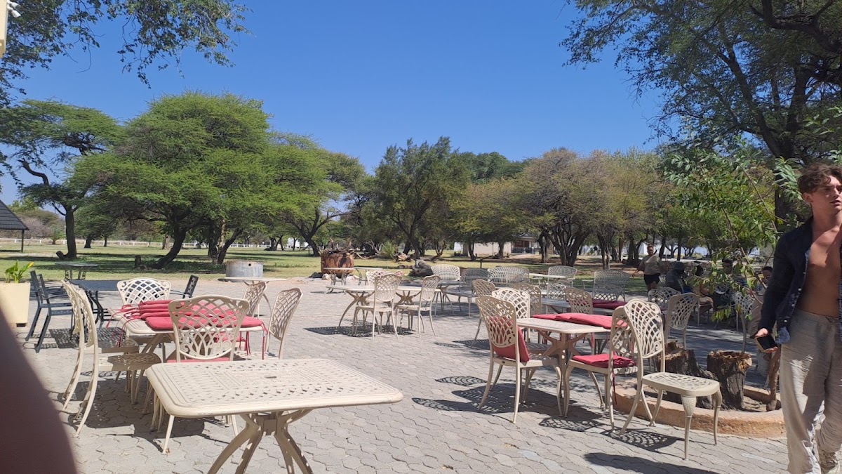 Namutoni Camp Restaurant – 5WVR+7G2 Etosha National Park, Namutoni, Namibie (photo 1)