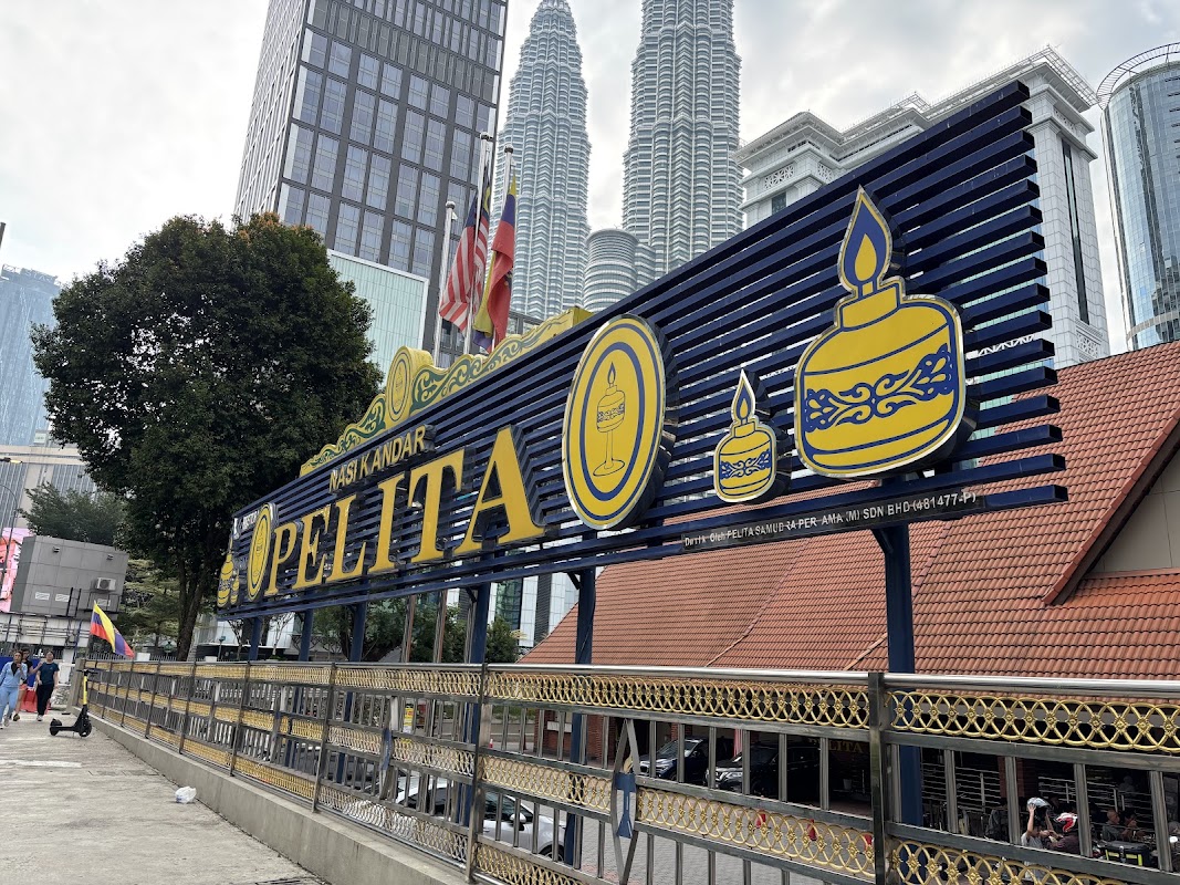 Nasi Kandar Pelita KLCC – 113, Jln Ampang, Kuala Lumpur, 50450 Kuala Lumpur, Wilayah Persekutuan Kuala Lumpur, Malaysia (photo 1)