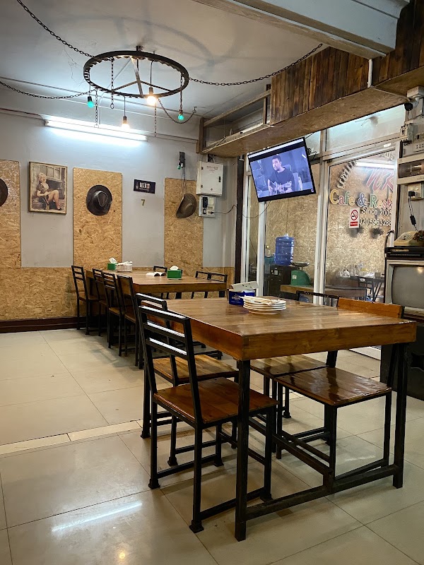 Nem Khrao Restaurant – Road No. 1, Pakse, Laos (photo 1)
