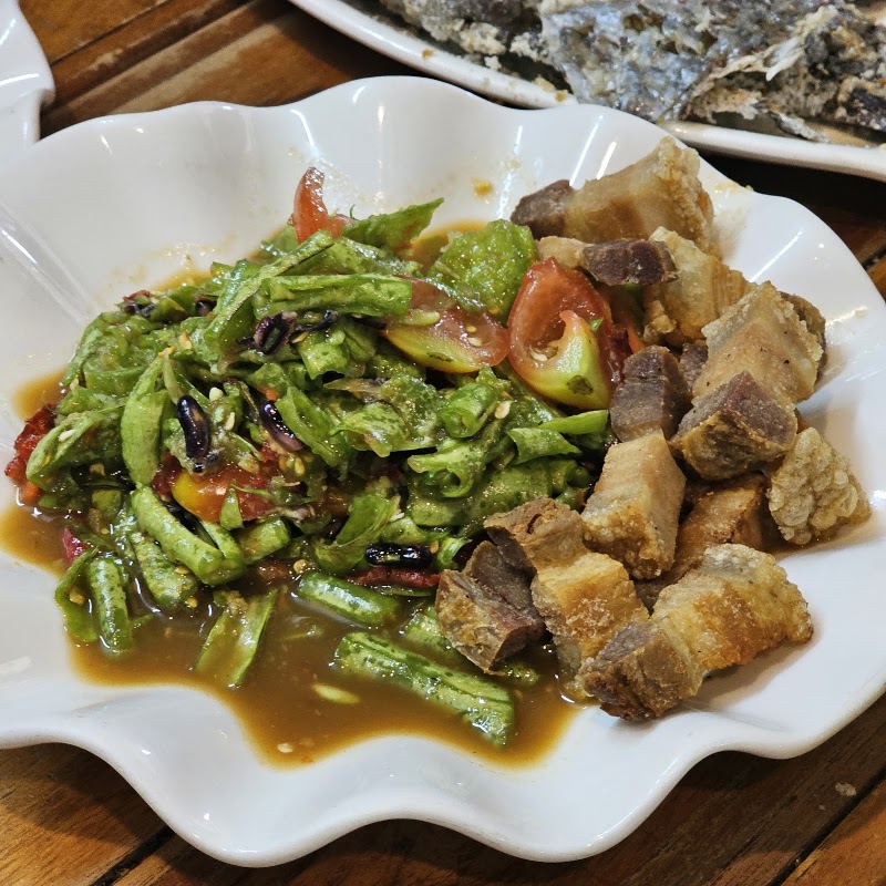 Nem Khrao Restaurant – Road No. 1, Pakse, Laos (photo 3)
