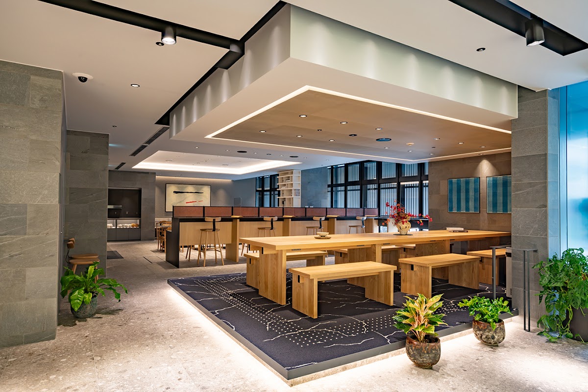 Oakwood Hotel Oike Kyoto – 165-1 Moriyama-cho, Nakagyo-ku, Kyoto 604-0922 (photo 1)