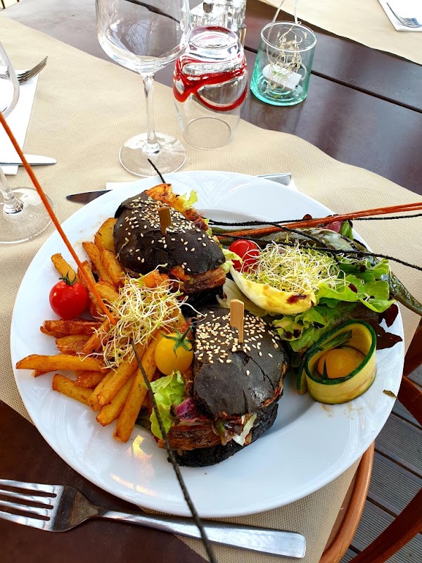 Osteria di U Portu – Carrughju di a Columbara, 20247 Macinaggio / Macinaghju, France (photo 2)