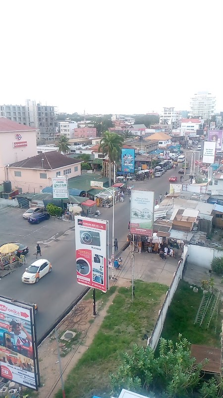 Oxford Street, Osu – Oxford Street, Osu, Accra, Ghana (photo 2)