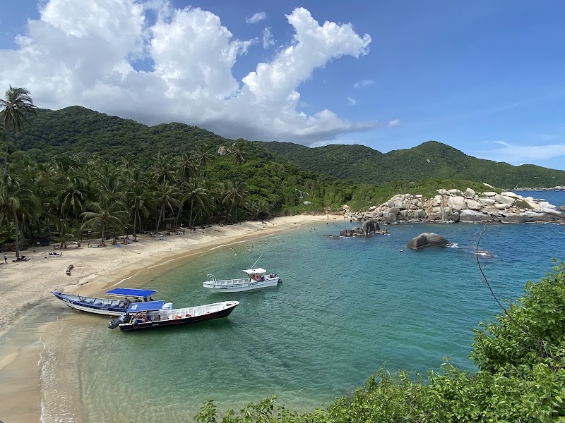 Parc national Tayrona : sentier d'El Zaino à Cabo San Juan – Parc national Tayrona, entrée d'El Zaino, Magdalena, Colombie (photo 2)