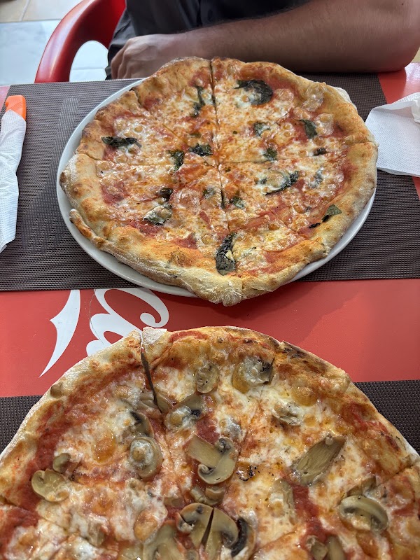 Pizzeria da Massino et Okeanos – Sal Rei, Cabo Verde (photo 3)