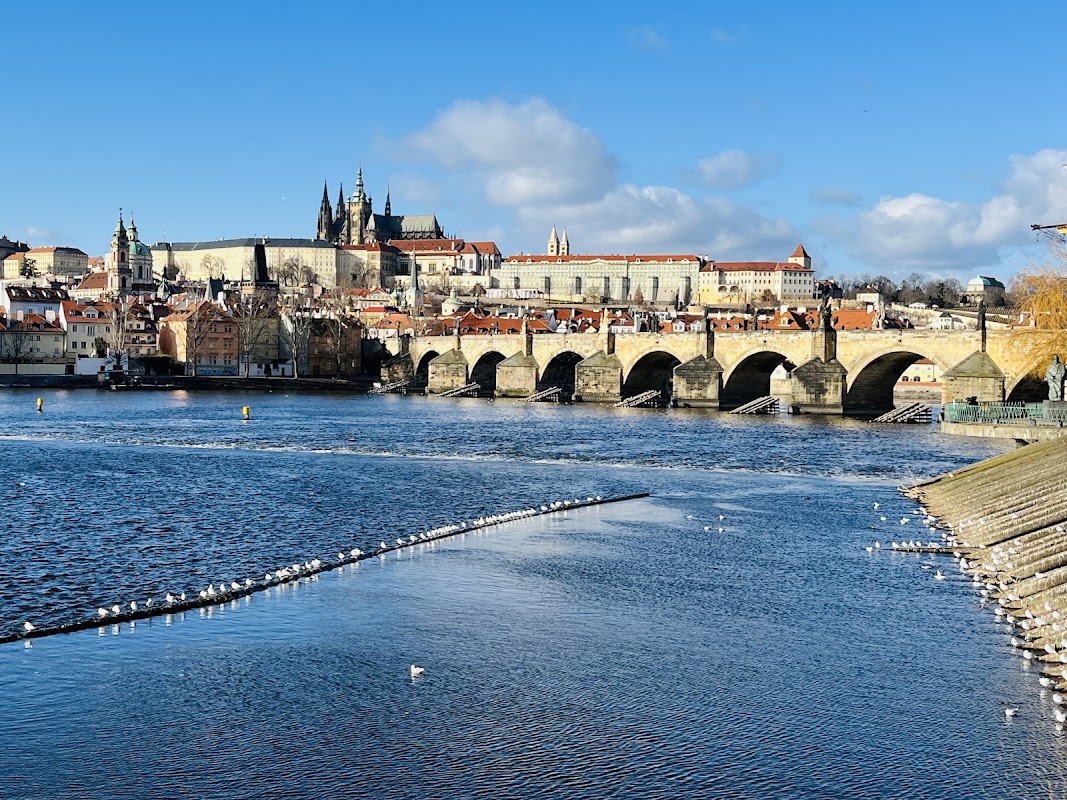Pont Charles avant le coucher du soleil – Pont Charles (Karlův most), 110 00 Prague 1 (photo 1)