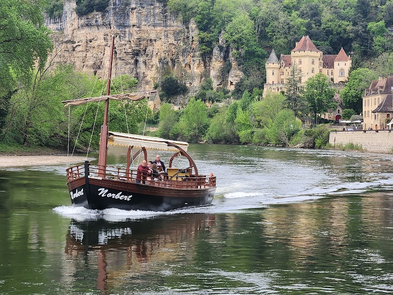 Promenade en gabare à La Roque-Gageac – Place du 8 Mai, Bourg, 24250 La Roque-Gageac, France (photo 2)