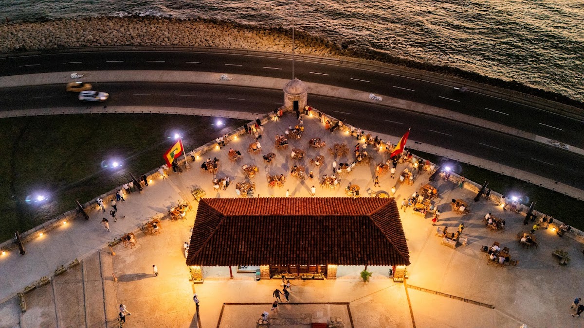 Remparts de Carthagène (bastion de Santo Domingo) – Remparts de Carthagène, bastion de Santo Domingo, Carthagène des Indes, Colombie (photo 1)