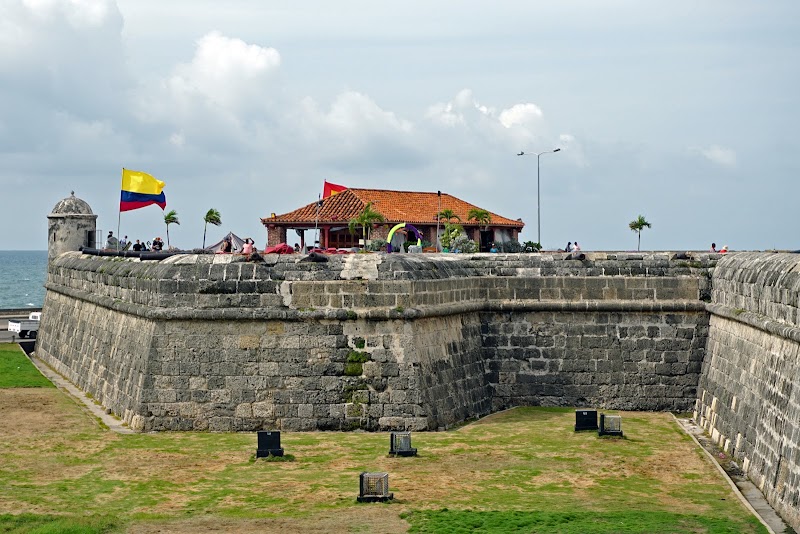 Remparts de Carthagène (bastion de Santo Domingo) – Remparts de Carthagène, bastion de Santo Domingo, Carthagène des Indes, Colombie (photo 2)