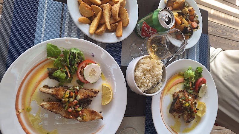 Restaurante e Beach Bar Alísios – Praia Estoril, Sal Rel, Cabo Verde (photo 3)