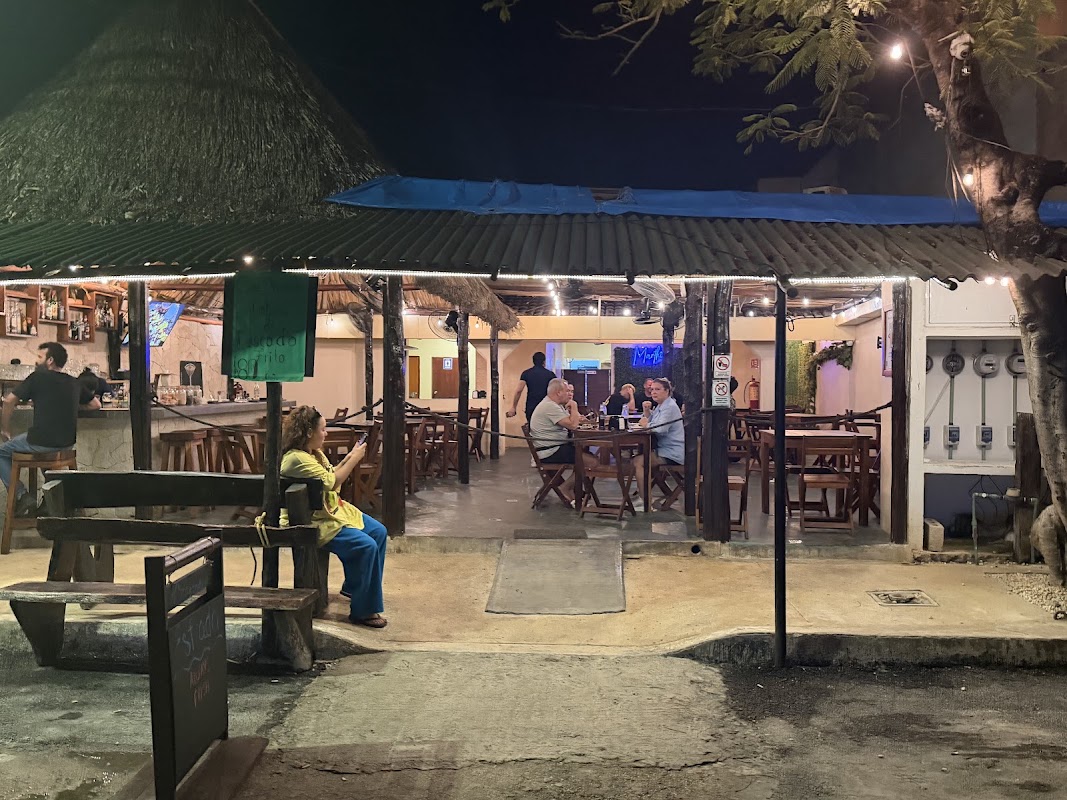 Restaurante Estrada – Calle Centauro Sur, Tulum Centro, Quintana Roo, Mexique (photo 1)