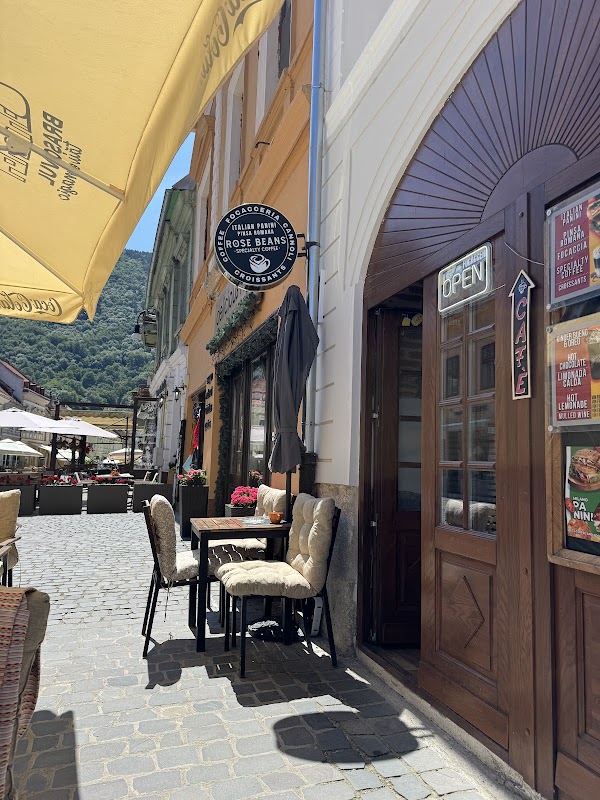 Rose Beans – Strada Michael Weiss 10, 500031 Brașov, Roumanie (photo 1)