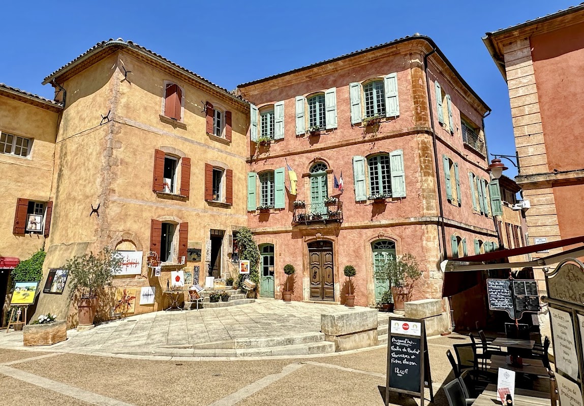 Roussillon, village aux façades ocre – Roussillon, 84220 Roussillon (photo 1)