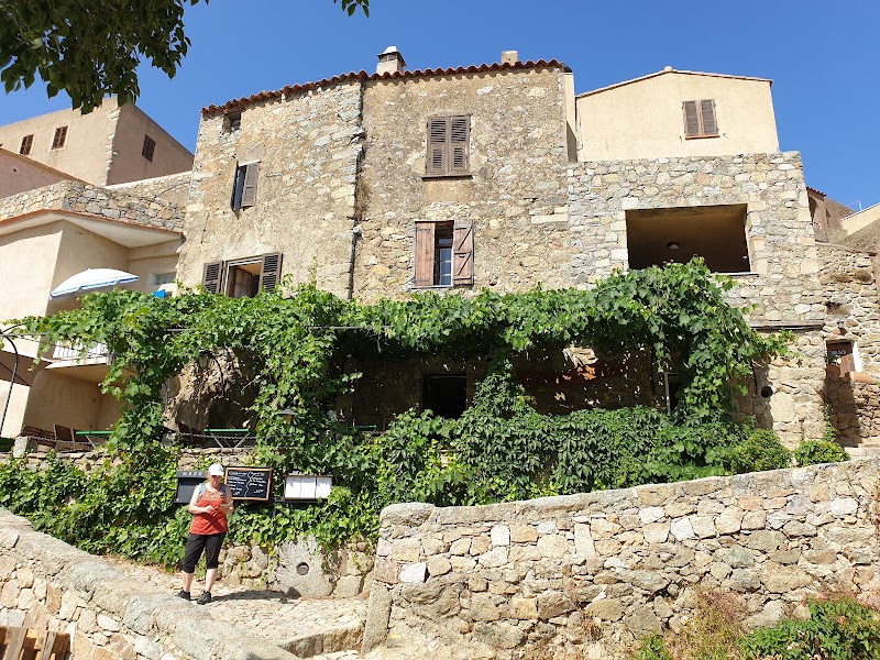 Sant'Antonino, village perché – D 413A, 20220 Sant'Antonino, France (photo 2)
