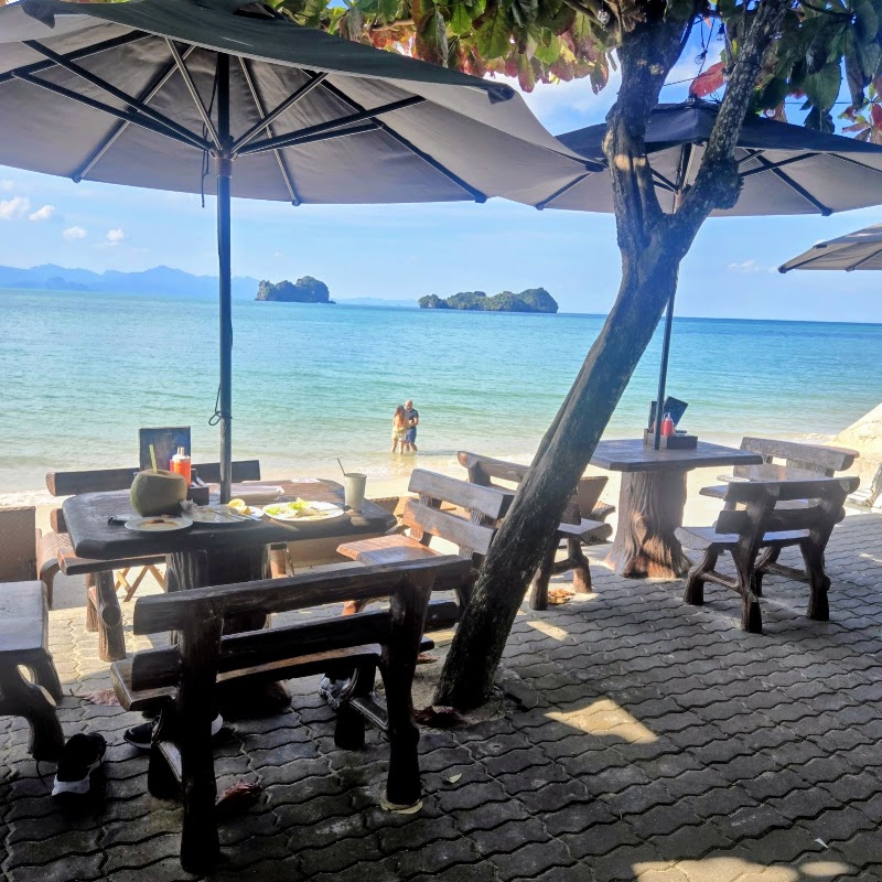Scarborough Fish & Chips Tanjung Rhu – Lot 1388, Jalan Tanjung Rhu, Mukim Air Hangat, 07100 Langkawi, Kedah, Malaysia (photo 1)