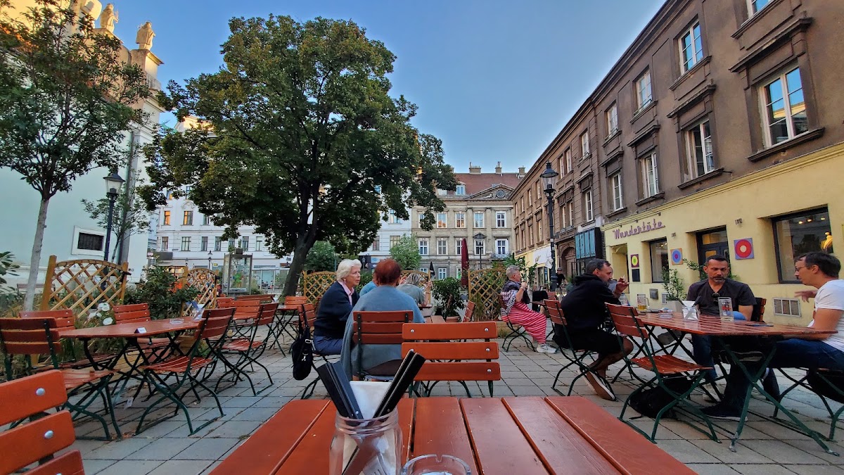 Schank zum Reichsapfel – Karmeliterplatz 3, 1020 Vienne, Autriche (photo 1)