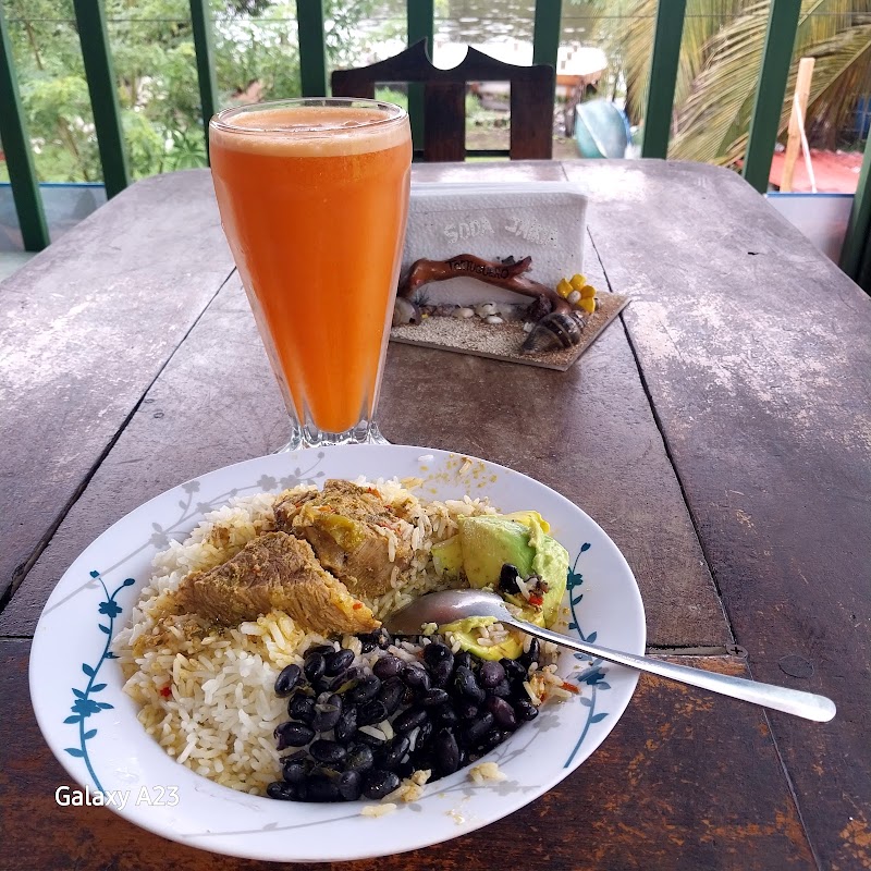 Soda Jaikia Sabor Caribeño – 200 metros del muelle, Parque Nacional Tortuguero, Limón, Pococí, San Francisco de Tortuguero, Costa Rica (photo 2)