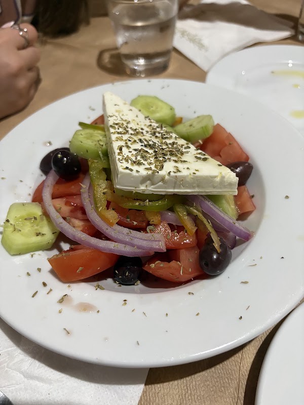 Symposio tavern – aimiliou koyntse 2, Archea Olimpia 270 65, Grèce (photo 3)