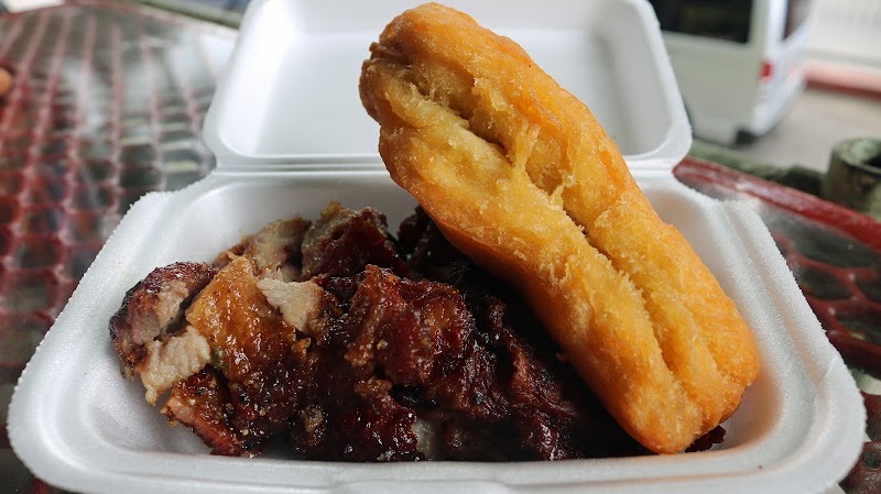 The Pork Pit – Gloucester Avenue, Montego Bay, Jamaïque (photo 2)