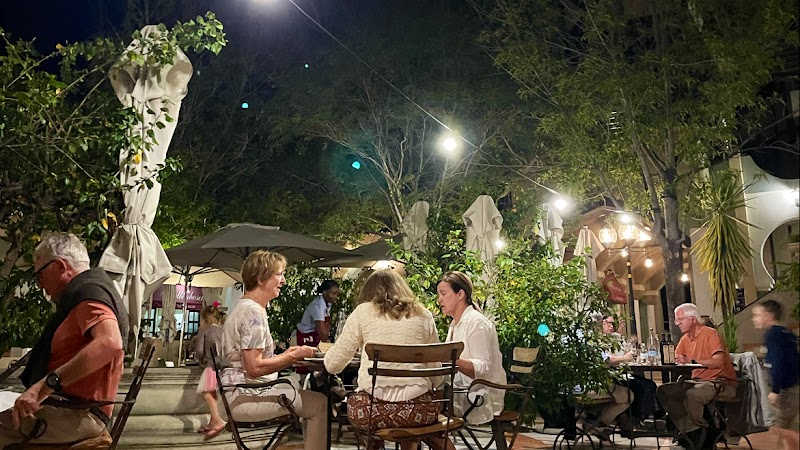 The Stellenbosch Wine Bar and Bistro – Shop 25, Bougain Villas, 320 Sam Nujoma Dr, Windhuk, Namibie (photo 3)