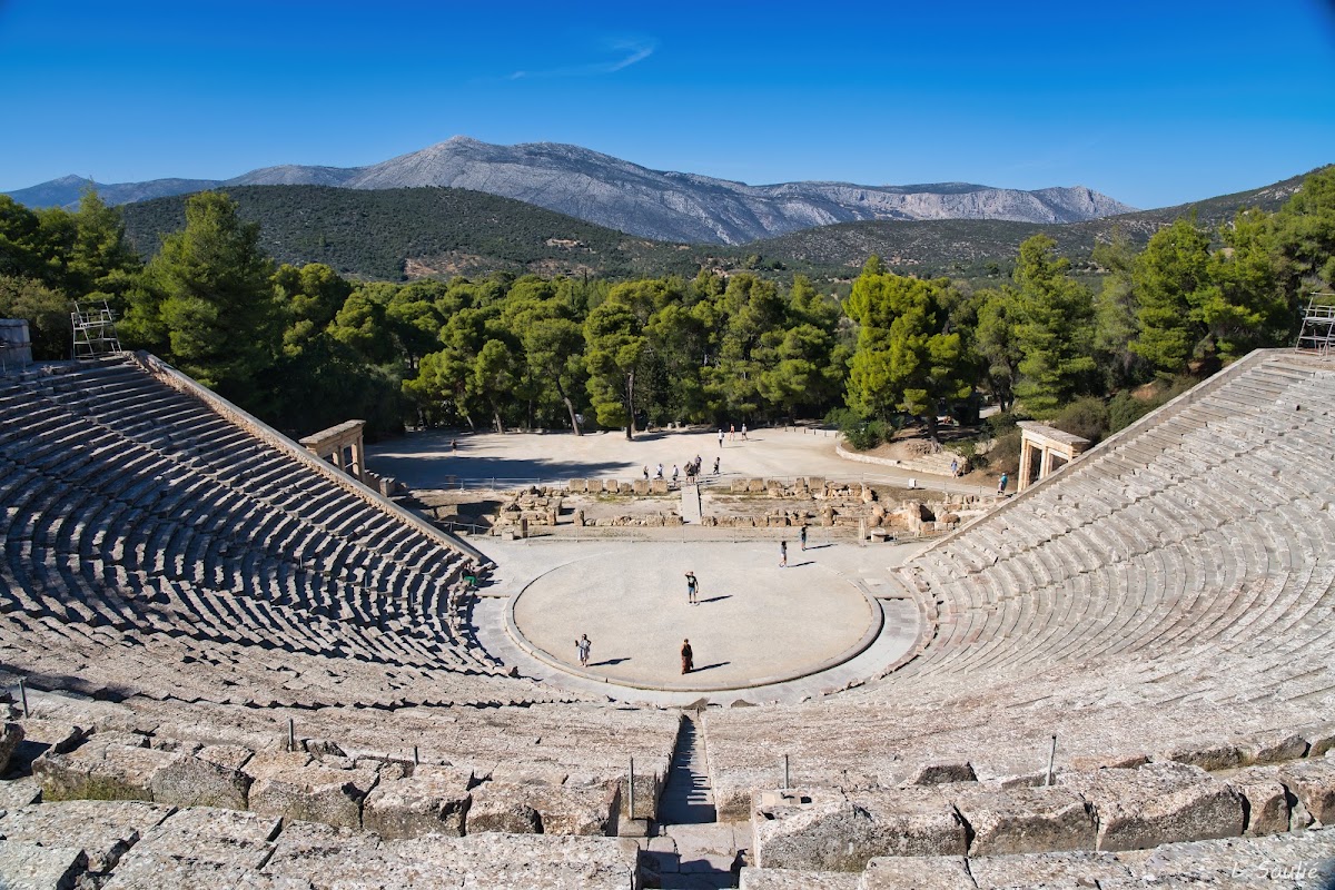 Théâtre et sanctuaire d'Épidaure – Epidavros 210 52, Grèce (photo 1)