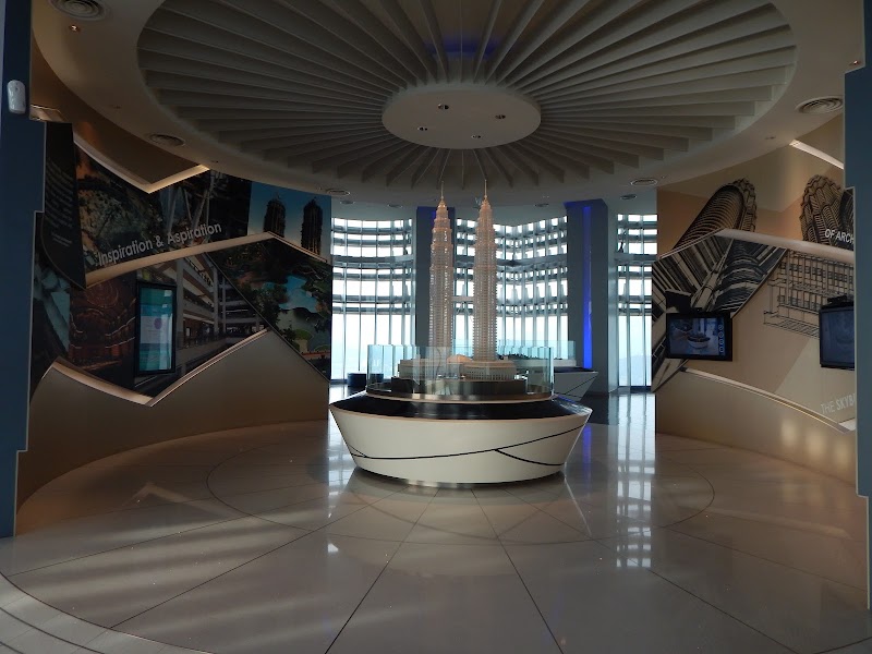 Tours Petronas : pont suspendu et 86e étage – Floor 86, Petronas Twin Towers, Persiaran Petronas, Kuala Lumpur City Centre, 50088 Kuala Lumpur, Wilayah Persekutuan Kuala Lumpur, Malaysia (photo 2)
