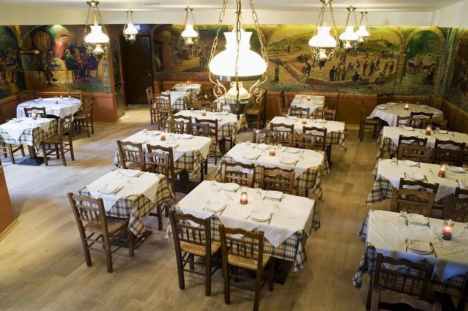 Traditional Tavern Stamatopoulos – Lisiou 26, 105 58 Athènes (photo 1)