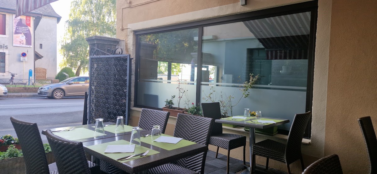 Trattoria Borrelli – 5 Rue Michaud, 74200 Thonon-les-Bains, France (photo 1)