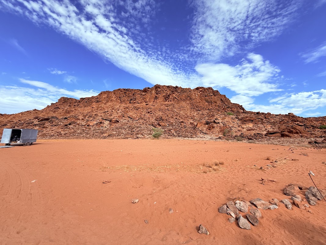 Twyfelfontein, la Montagne brûlée et les Tuyaux d'orgue – C95C+RR6, D3214, Namibie (photo 1)