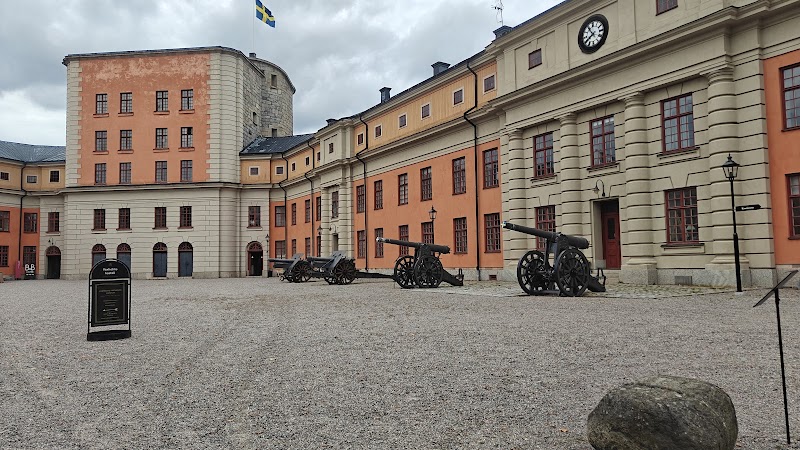 Vaxholm en bateau de ligne – KASTELLET 1, 185 99 Vaxholm, Suède (photo 2)