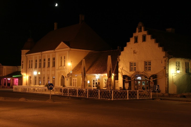 Vieille ville de Kuressaare et place de l'hôtel de ville – Hôtel de ville, Tallinna 3, Kuressaare, Estonie (photo 3)