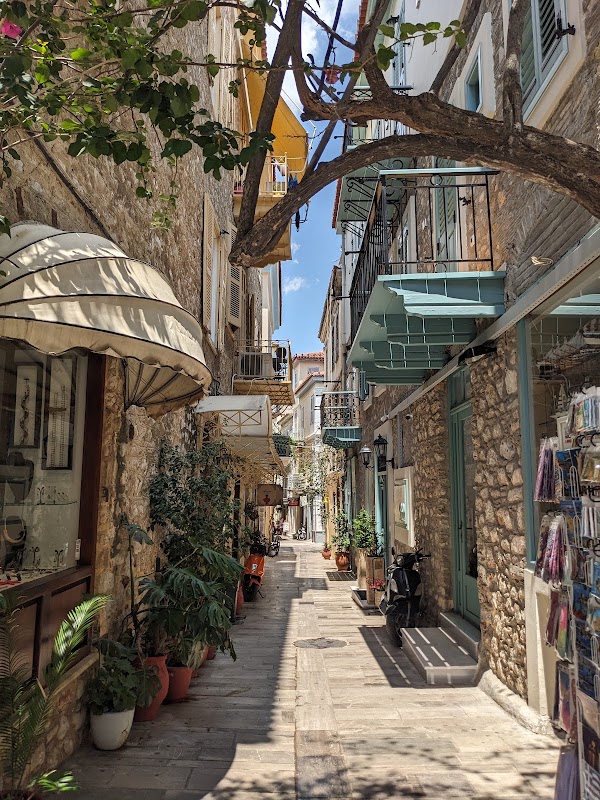 Vieille ville de Nauplie et place Syntagma – Nafplio 211 00, Grèce (photo 2)