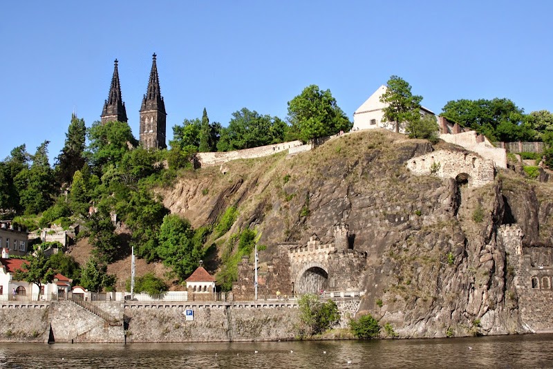 Vyšehrad : remparts et vue sur la Vltava – V Pevnosti, 128 00 Prague 2 (photo 3)