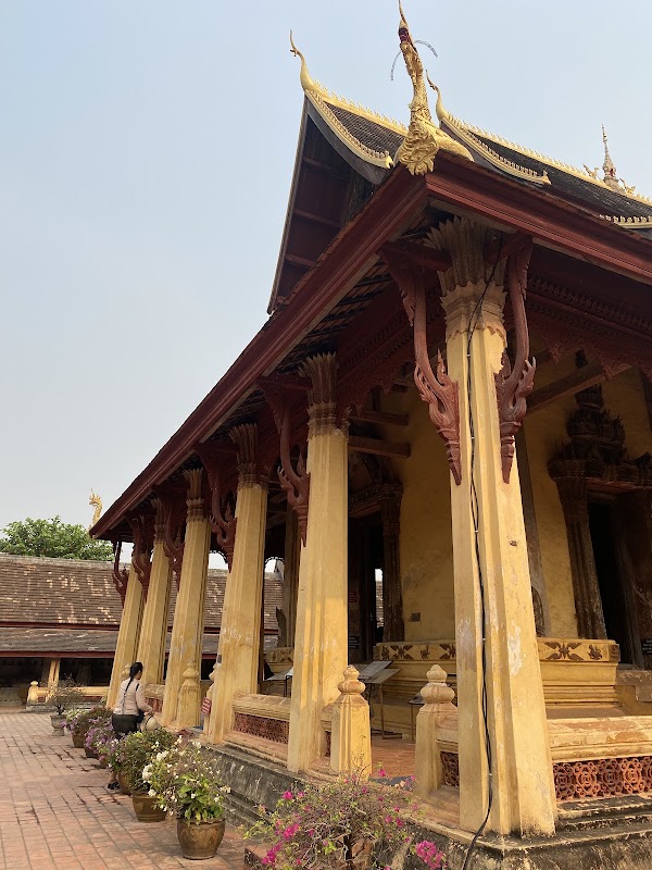 Wat Sisaket – Avenue Lane Xang, Vientiane, Laos (photo 2)