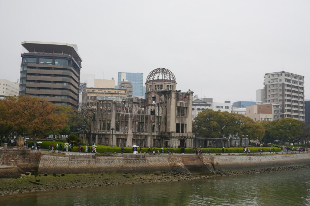 Le dôme de la bombe atomique d'Hiroshima, monument du parc du Mémorial de la Paix