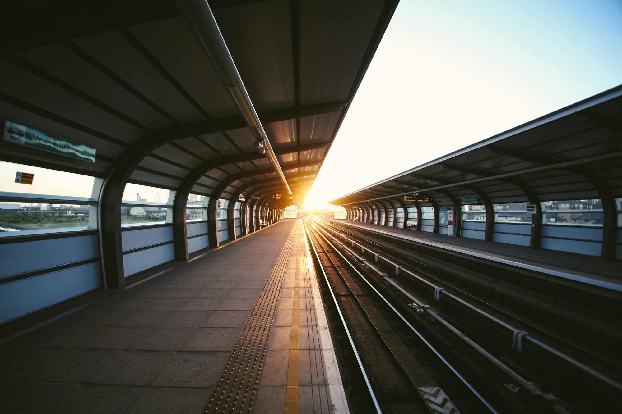Banchina della metropolitana nel centro di Copenaghen