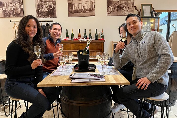 Tour: Côte des Blancs in a small group, from Épernay