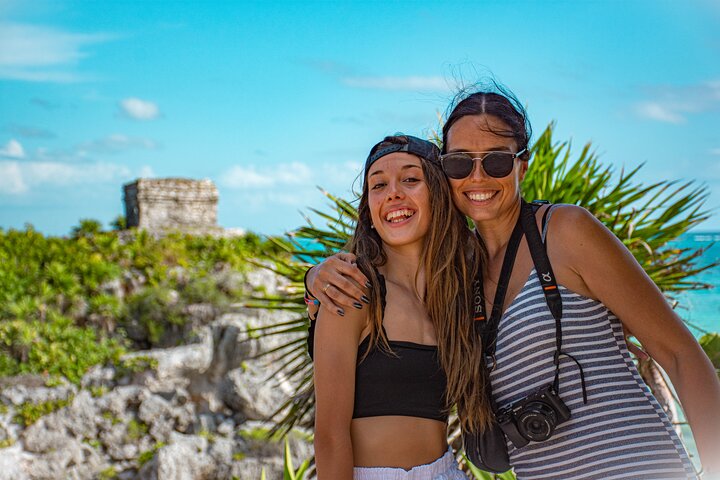 Plongée avec tuba sur le récif près de Tulum