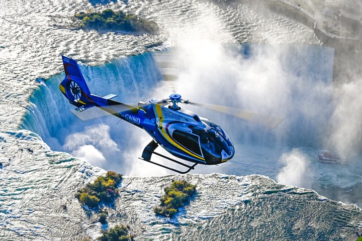 Private day tour to Niagara Falls