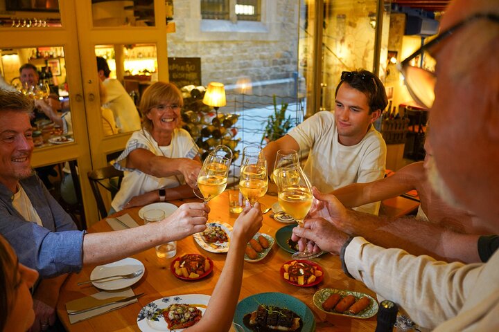 Ruelle de la vieille ville de Barcelone, parcours à pied avec dégustations