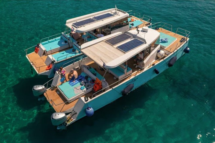 Photo from the Viator listing for the small-group Blue Cave and Elaphiti Islands boat tour