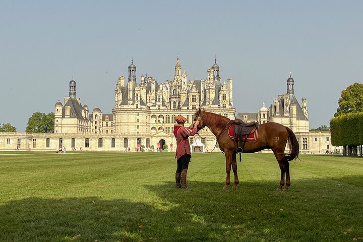 View of a Loire Valley château, featured on the tour